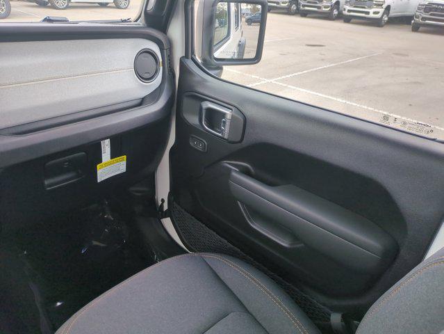 new 2026 Jeep Wrangler car, priced at $38,674