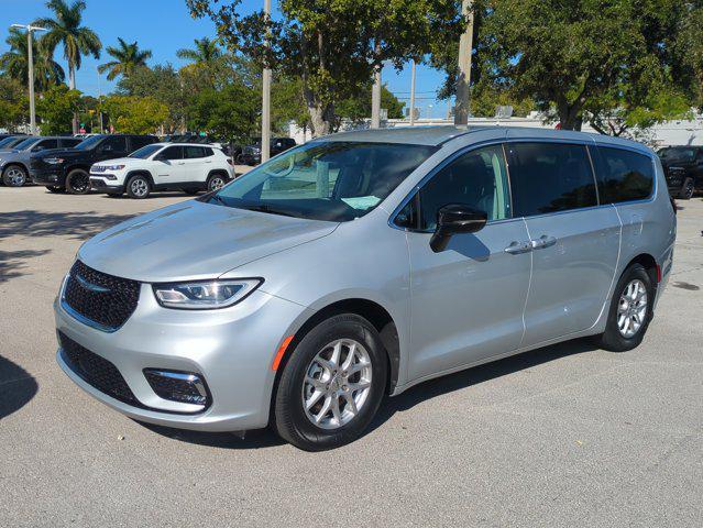 used 2024 Chrysler Pacifica car, priced at $23,777
