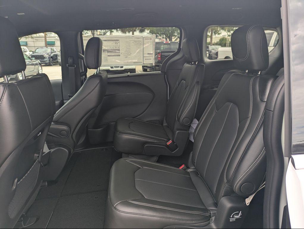 new 2027 Chrysler Pacifica car, priced at $46,075
