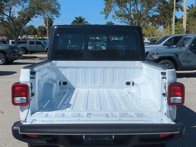 new 2026 Jeep Gladiator car, priced at $35,495