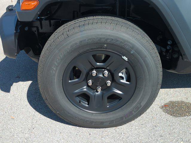 new 2026 Jeep Gladiator car, priced at $35,495