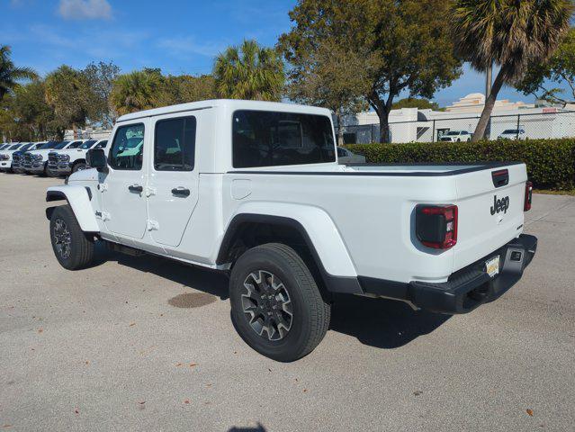 new 2026 Jeep Gladiator car, priced at $43,990
