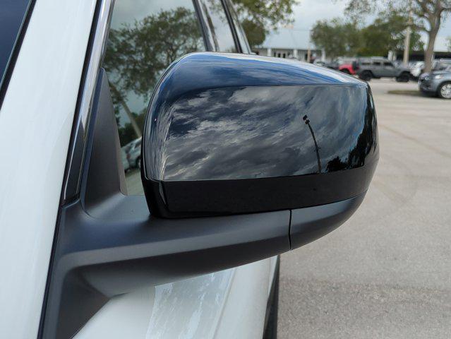 new 2025 Jeep Grand Cherokee L car, priced at $27,990