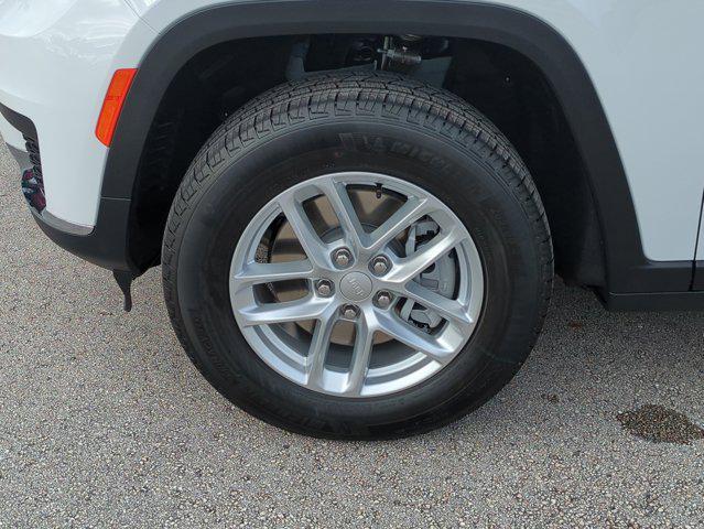 new 2025 Jeep Grand Cherokee L car, priced at $27,990