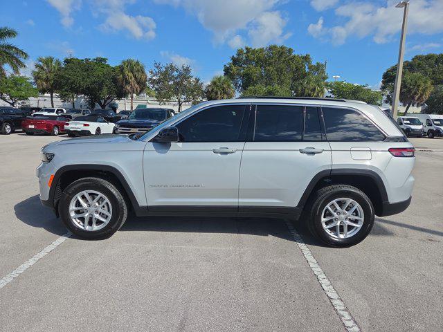 new 2025 Jeep Grand Cherokee car, priced at $32,395