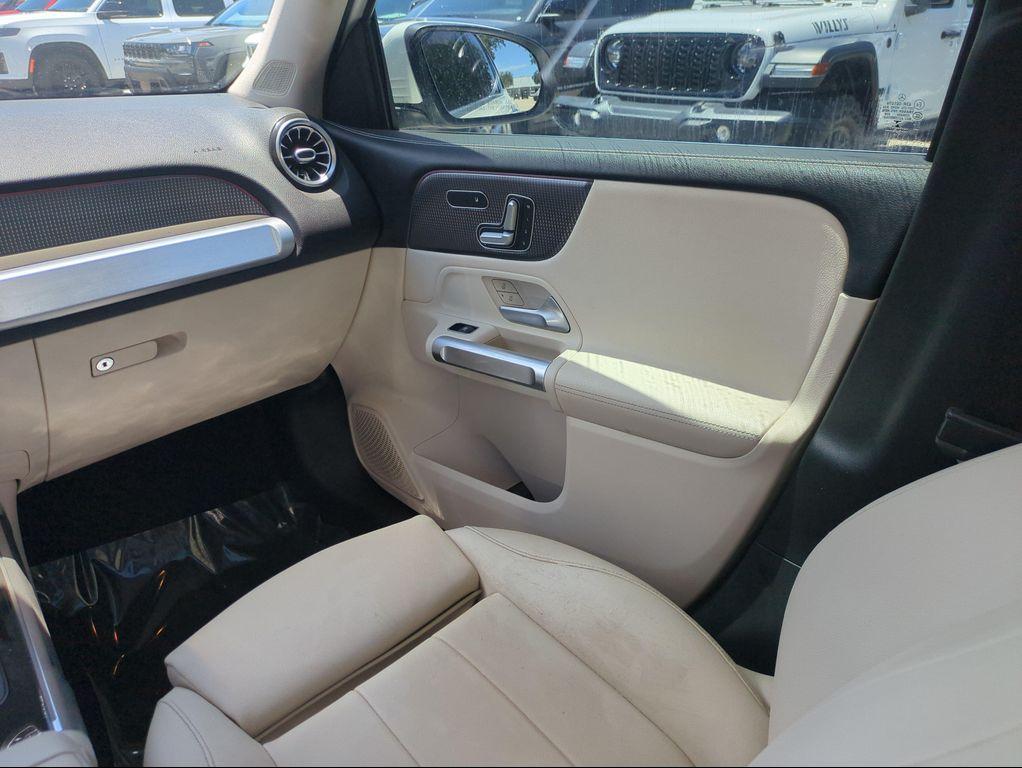used 2021 Mercedes-Benz GLB 250 car, priced at $24,083