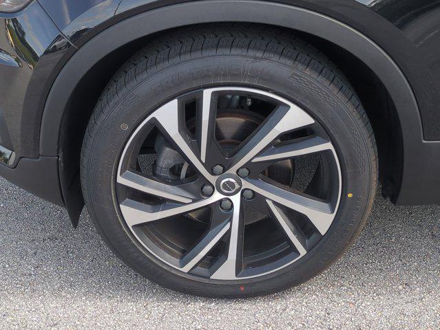 used 2022 Volvo XC40 car, priced at $23,997
