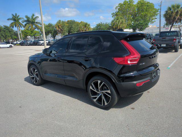 used 2022 Volvo XC40 car, priced at $23,997