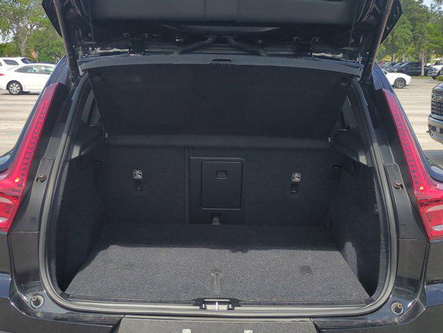 used 2022 Volvo XC40 car, priced at $23,997