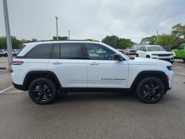 new 2026 Jeep Grand Cherokee car, priced at $43,726