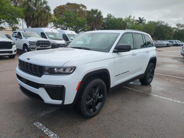 new 2026 Jeep Grand Cherokee car, priced at $43,726