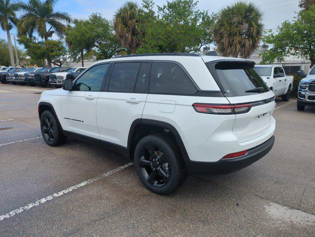 new 2026 Jeep Grand Cherokee car, priced at $43,726