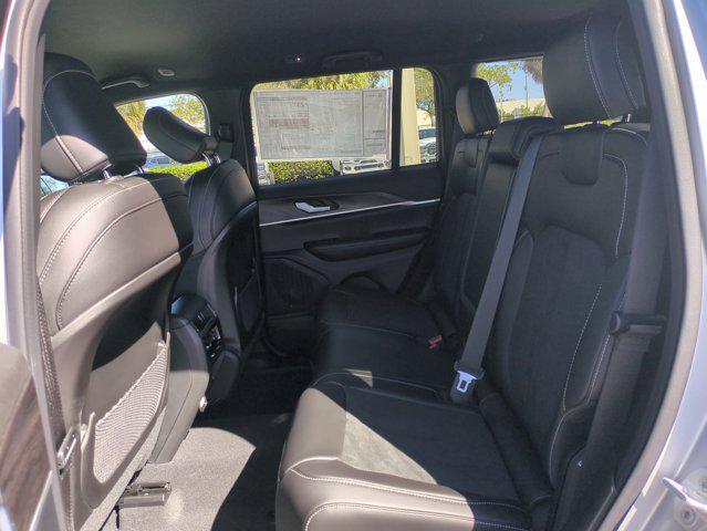 new 2026 Jeep Grand Cherokee car, priced at $41,513