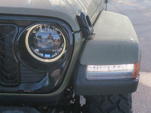 new 2026 Jeep Gladiator car, priced at $42,179