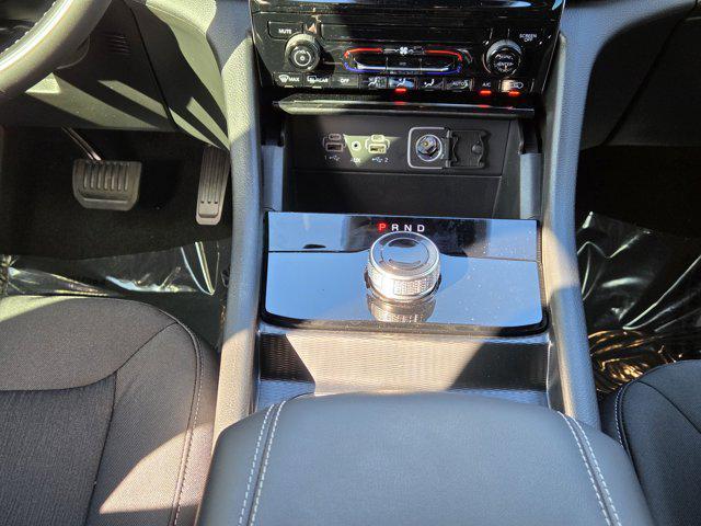 new 2025 Jeep Grand Cherokee car, priced at $37,001