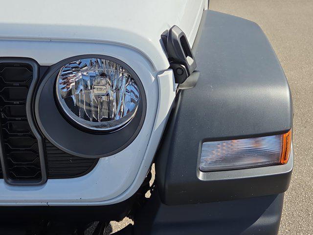 new 2026 Jeep Wrangler car, priced at $44,284