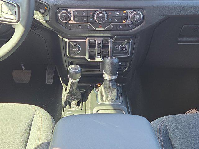 new 2026 Jeep Wrangler car, priced at $44,284