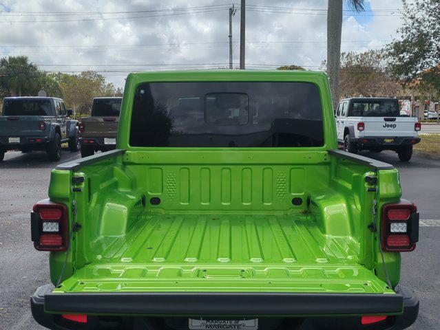 new 2026 Jeep Gladiator car, priced at $45,958