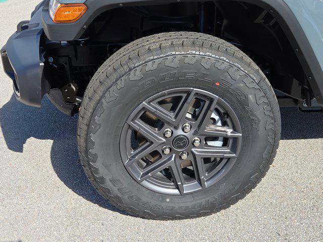 new 2026 Jeep Gladiator car, priced at $40,906