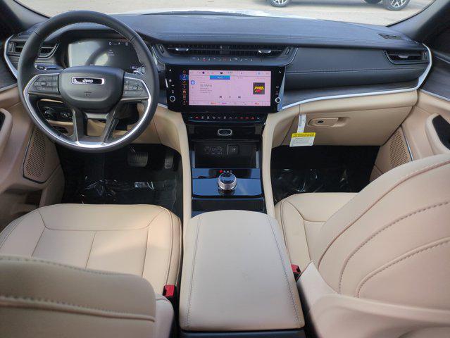 new 2026 Jeep Grand Cherokee car, priced at $40,922