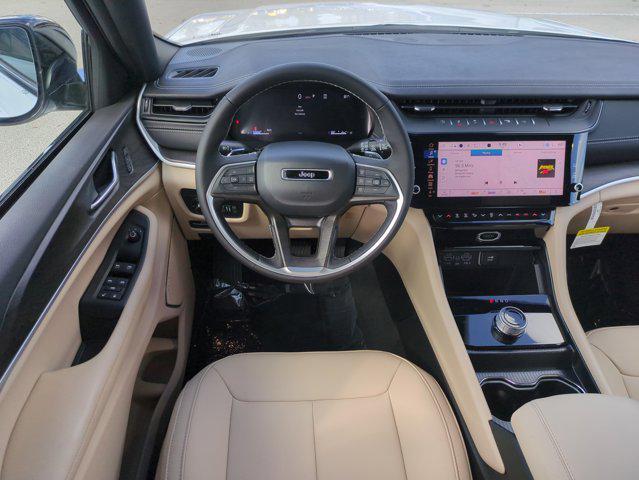 new 2026 Jeep Grand Cherokee car, priced at $40,922