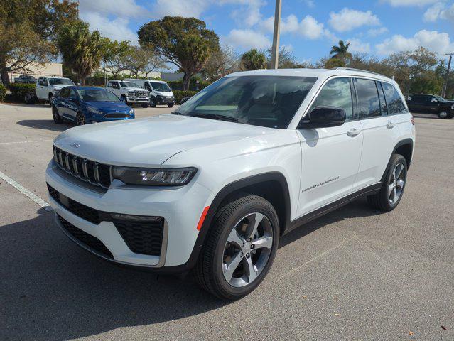 new 2026 Jeep Grand Cherokee car, priced at $40,922