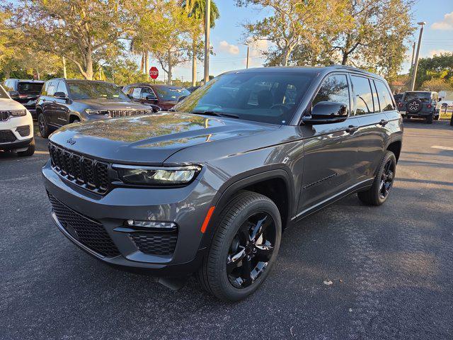 new 2025 Jeep Grand Cherokee car, priced at $39,520