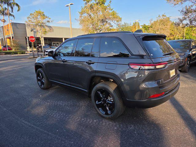 new 2025 Jeep Grand Cherokee car, priced at $39,520