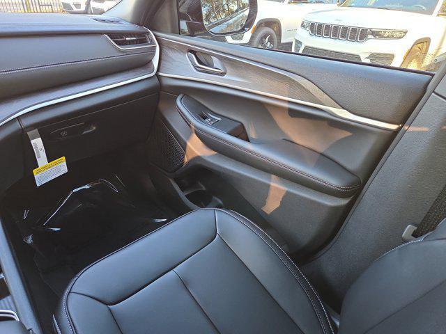 new 2025 Jeep Grand Cherokee car, priced at $39,520