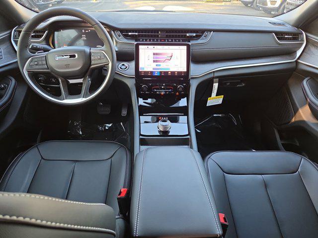 new 2025 Jeep Grand Cherokee car, priced at $39,520