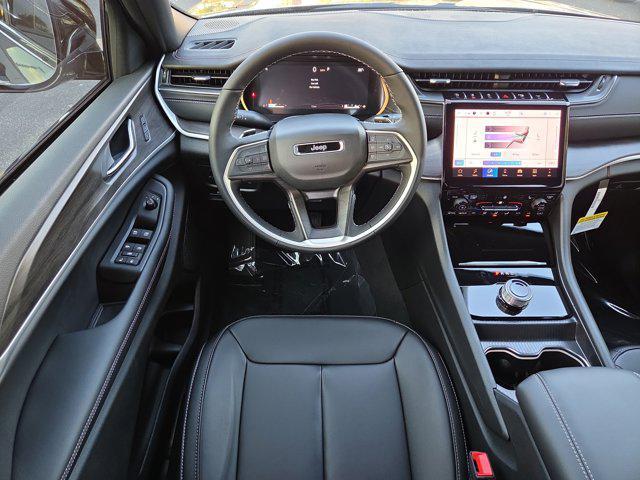 new 2025 Jeep Grand Cherokee car, priced at $39,520