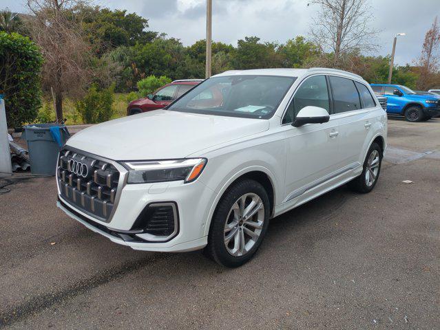 used 2025 Audi Q7 car, priced at $43,191