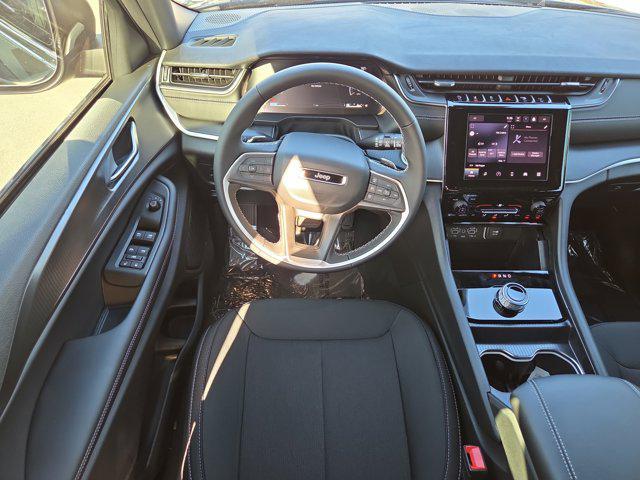 new 2025 Jeep Grand Cherokee L car, priced at $31,990