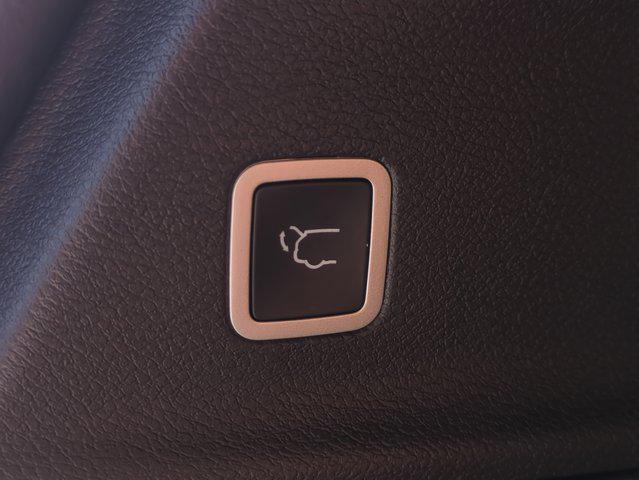 new 2026 Chrysler Pacifica car, priced at $52,621
