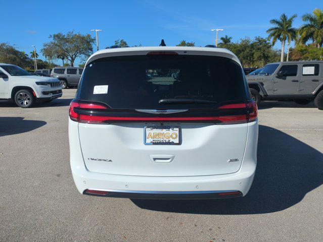 new 2026 Chrysler Pacifica car, priced at $52,621