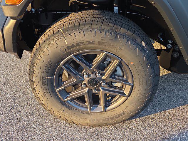 new 2026 Jeep Wrangler car, priced at $37,825