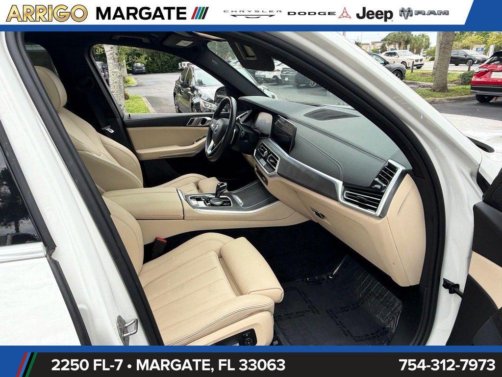 BMW X5 view 17