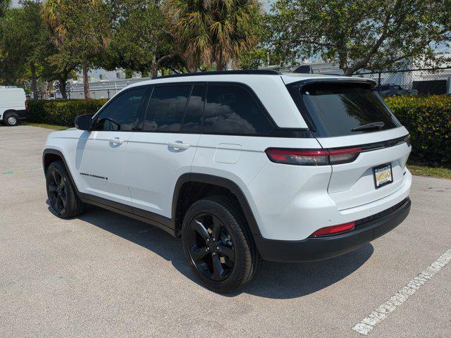 new 2025 Jeep Grand Cherokee car, priced at $38,049