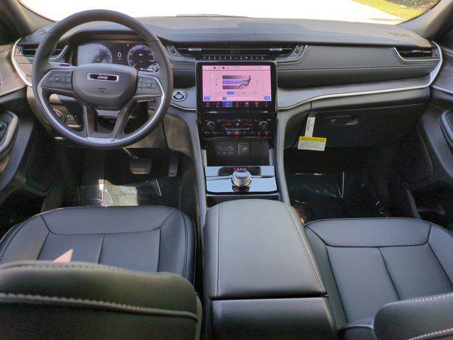 new 2025 Jeep Grand Cherokee car, priced at $38,049