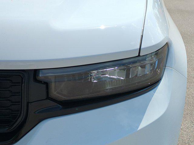 new 2025 Jeep Grand Cherokee car, priced at $38,049