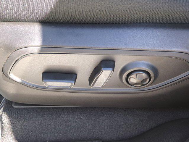 new 2025 Jeep Grand Cherokee L car, priced at $29,990