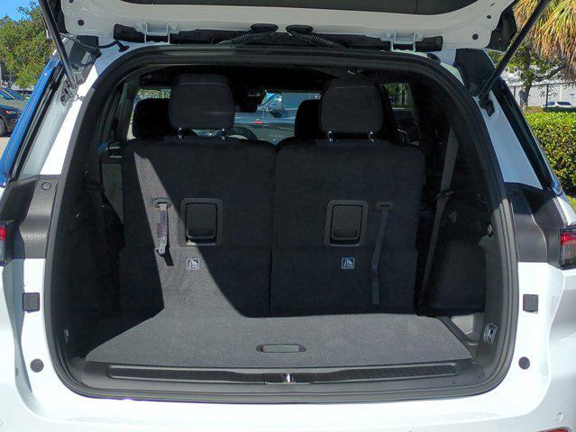 new 2025 Jeep Grand Cherokee L car, priced at $29,990