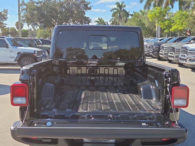 new 2026 Jeep Gladiator car, priced at $43,906