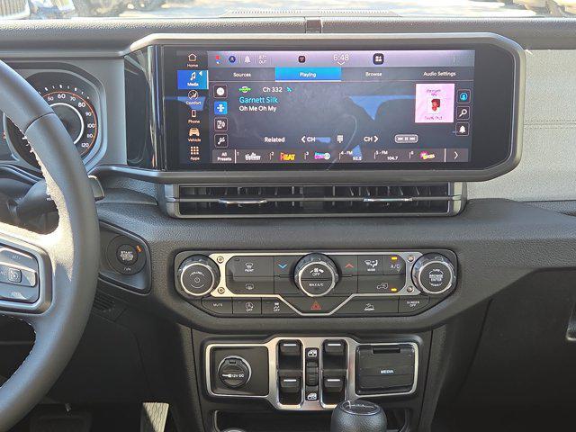 new 2026 Jeep Gladiator car, priced at $43,906