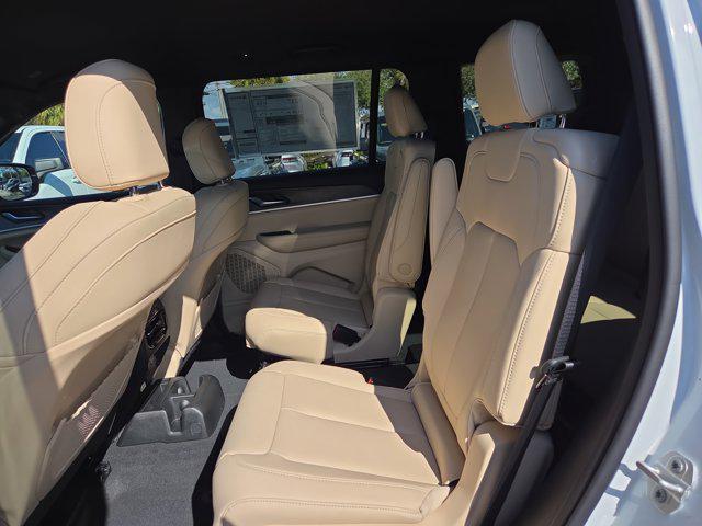 new 2025 Jeep Grand Cherokee L car, priced at $37,117