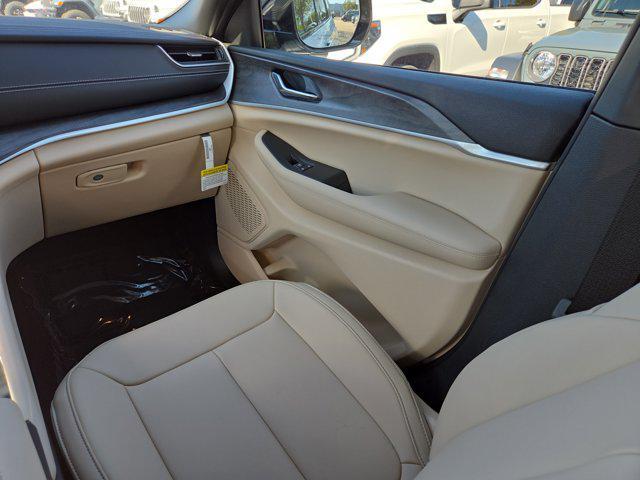 new 2025 Jeep Grand Cherokee L car, priced at $37,117