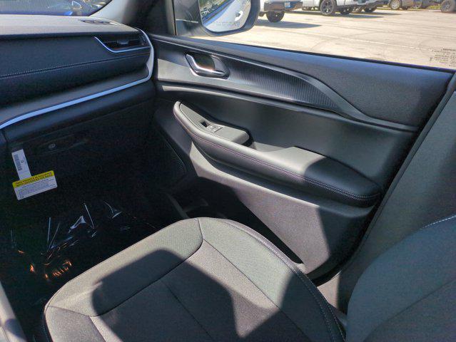 new 2025 Jeep Grand Cherokee car, priced at $32,177