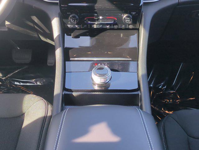 new 2025 Jeep Grand Cherokee car, priced at $32,101