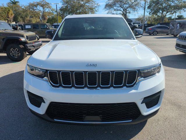 new 2025 Jeep Grand Cherokee car, priced at $32,101