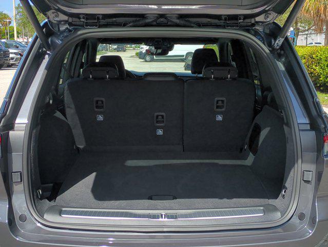 new 2025 Jeep Grand Cherokee car, priced at $47,666